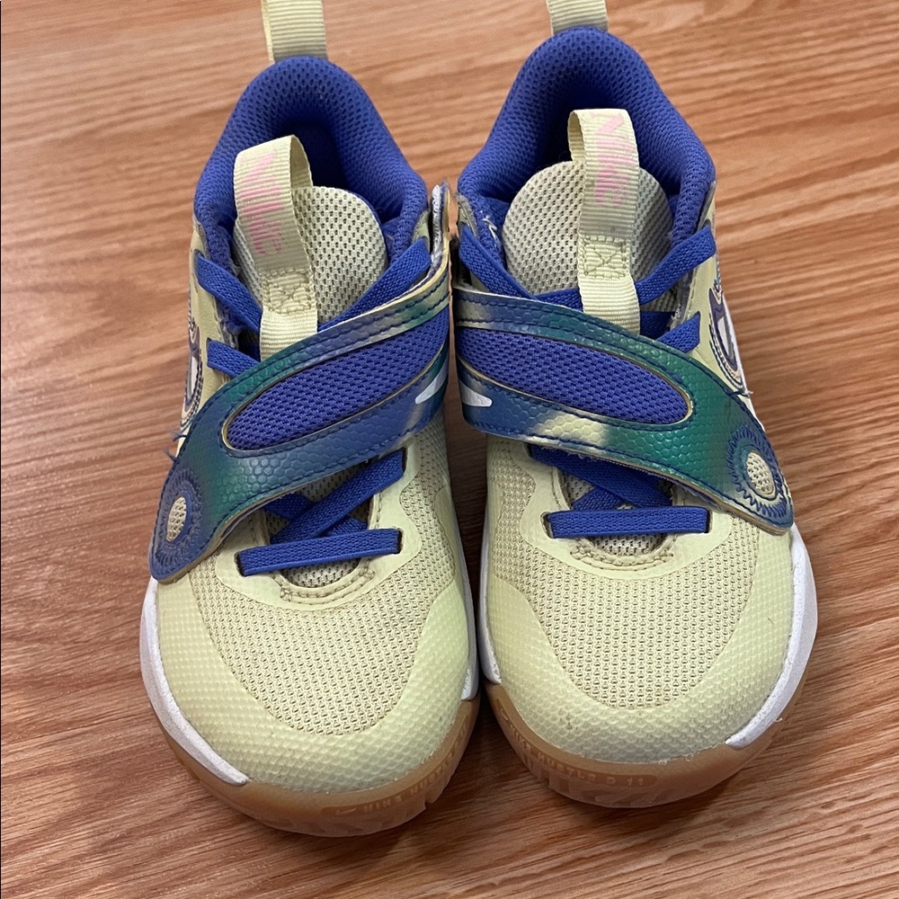 Nike Blue light yellow Sneakers worn only several times for indoor basketball